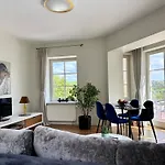 Apartament Barbacan - Old Town Center, Panoramic View & Parking *